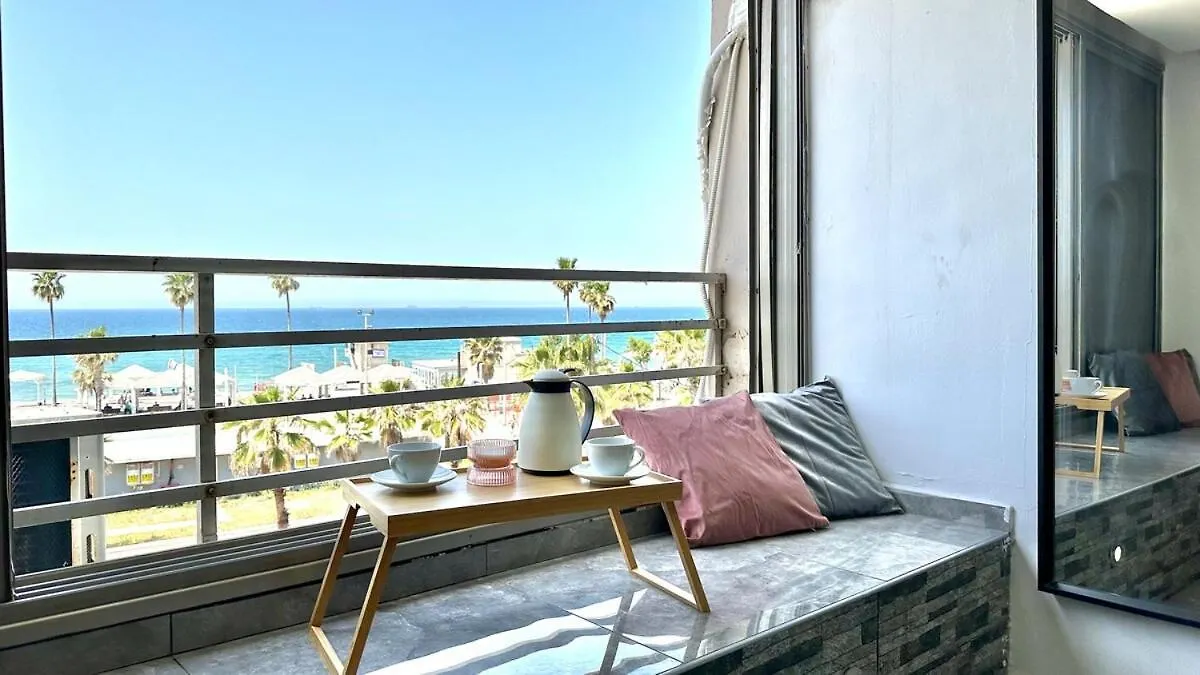 חיפה Nest On The Beach Resort Apart